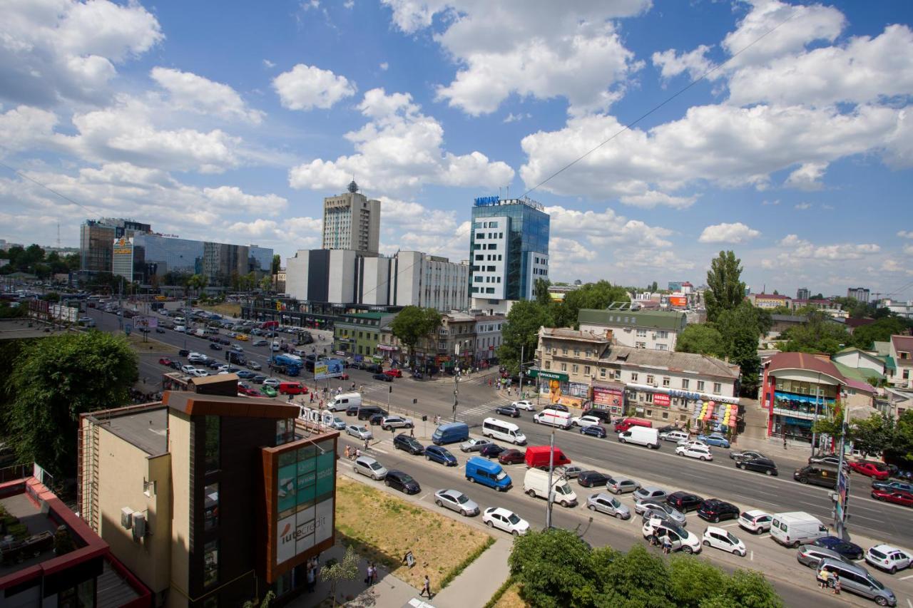 Apartament Curat Si Confortabil Str. Ismail 86 In Centrul Chisinaului Apartment Bagian luar foto